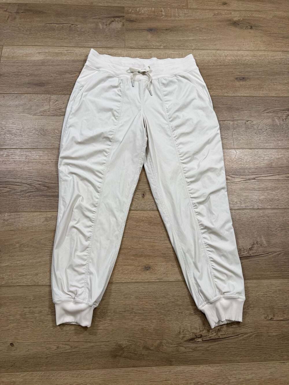 Lululemon White Lined Mid Rise Jogger Pants Women’s Size 12 Athleisure - Picture 2 of 16